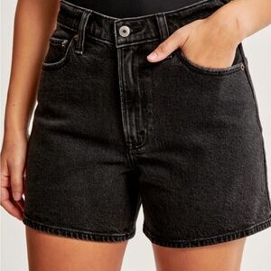 NWT Abercrombie Curve Love Dad Short, Black, Size 26
